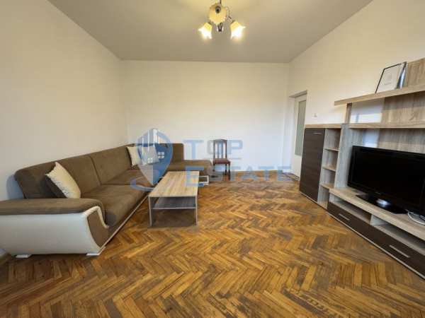 Дава под наем 4-стаен, гр. велико търново, център