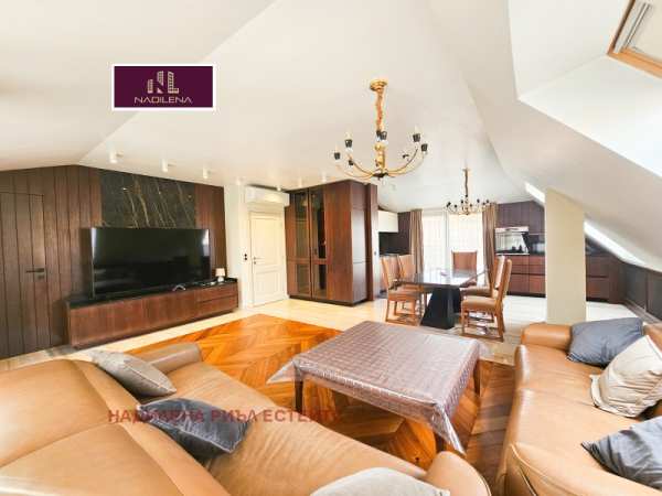 Дава под наем  многостаен град София, Център
      230 кв.м