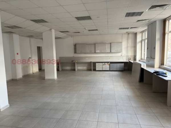 Дава под наем магазин, гр. перник, център