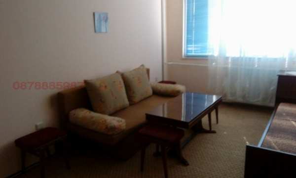 Дава под наем 1-стаен, гр. плевен, широк център