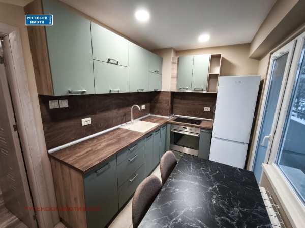 Дава под наем 2-стаен, гр. русе, център