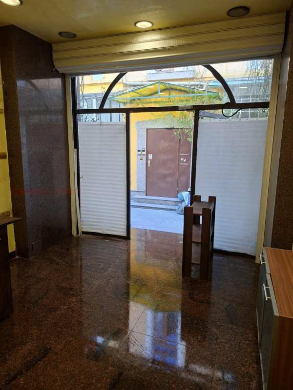 Дава под наем магазин, гр. софия, център