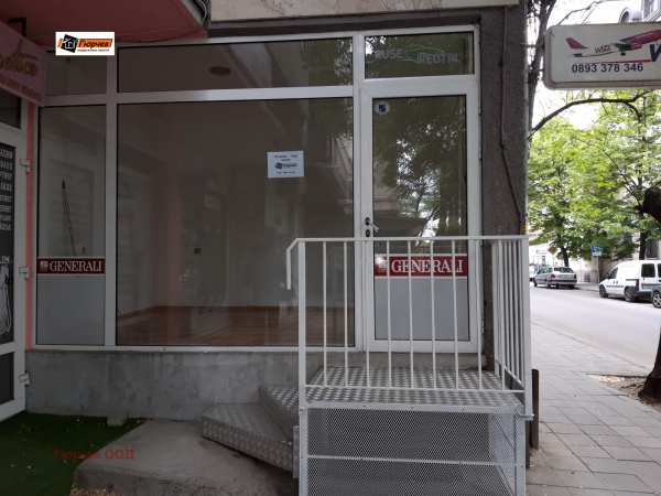 Дава под наем магазин, гр. русе, център