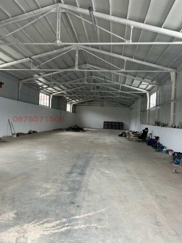 Дава под наем  пром. помещение град Кърджали, Студен кладенец
      630 кв.м