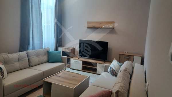 Дава под наем къща, гр. пловдив, център