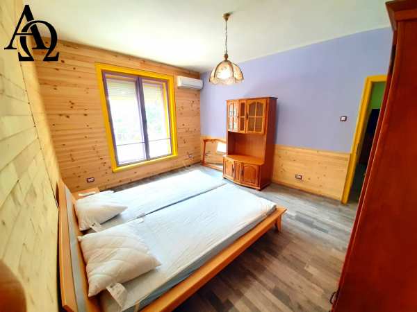 Дава под наем 3-стаен, гр. русе, център