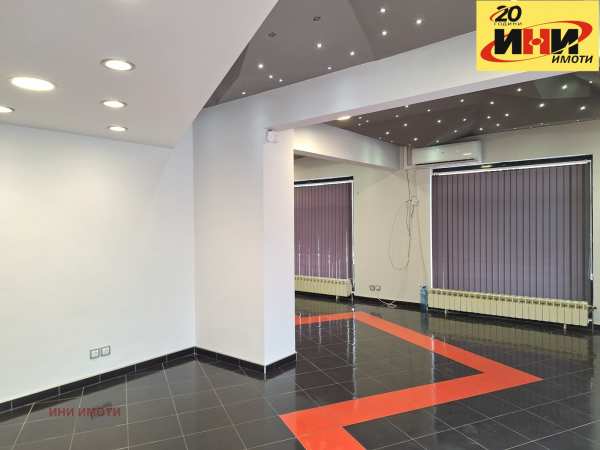 Дава под наем офис, гр. русе, център