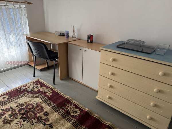 Дава под наем ателие, таван, гр. софия, център