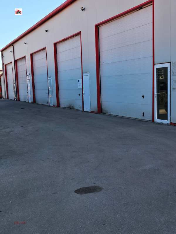 Дава под наем пром. помещение, гр. пазарджик, запад