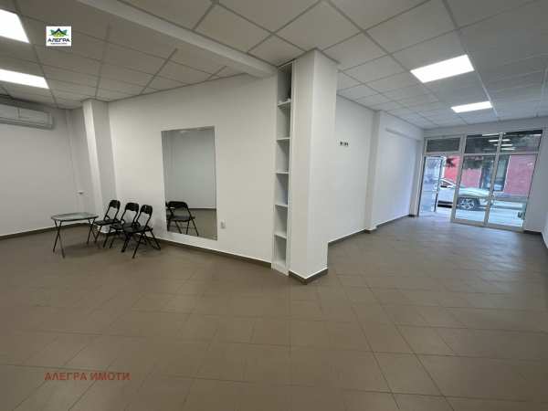 Дава под наем магазин, гр. пазарджик, идеален център