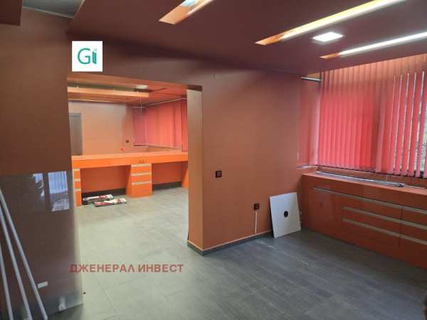 Дава под наем офис, гр. благоевград, освобождение