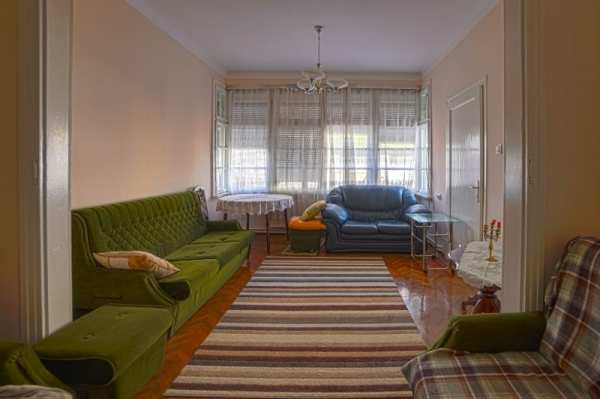 Дава под наем къща, гр. разград, център