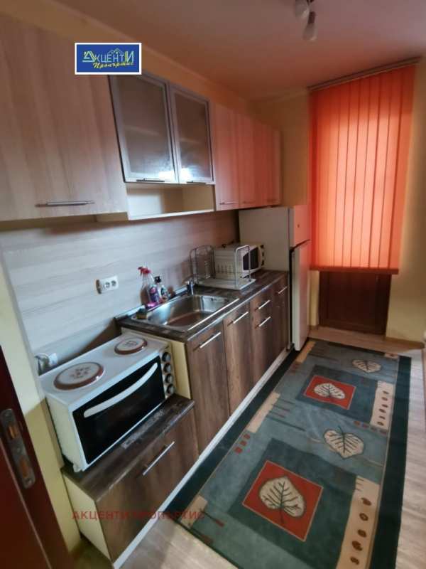 Дава под наем 2-стаен, гр. велико търново, център