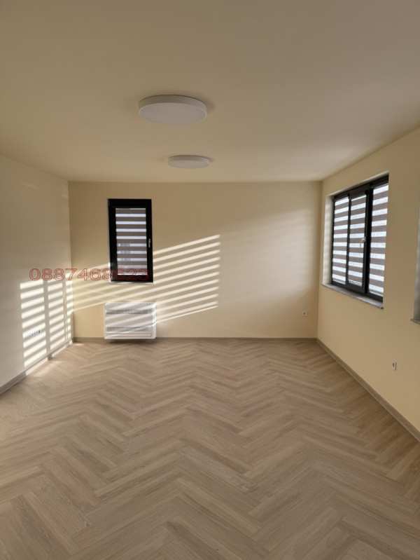 Дава под наем офис, гр. панагюрище, област пазарджик