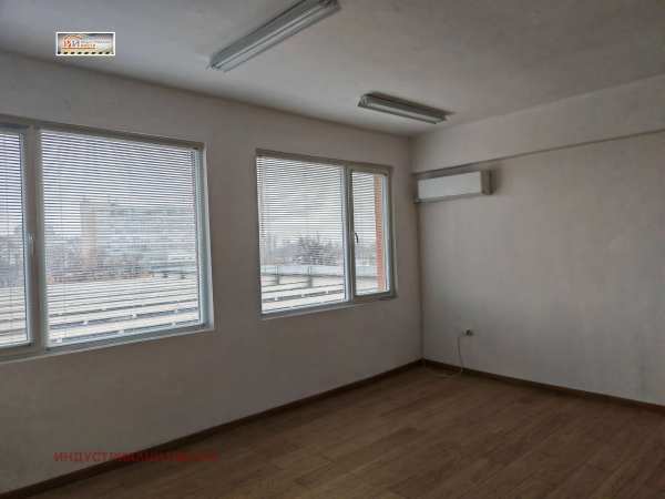 Дава под наем офис, гр. пловдив, индустриална зона - север