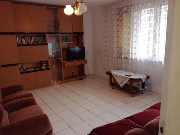 Дава под наем 4-стаен, гр. стара загора, център