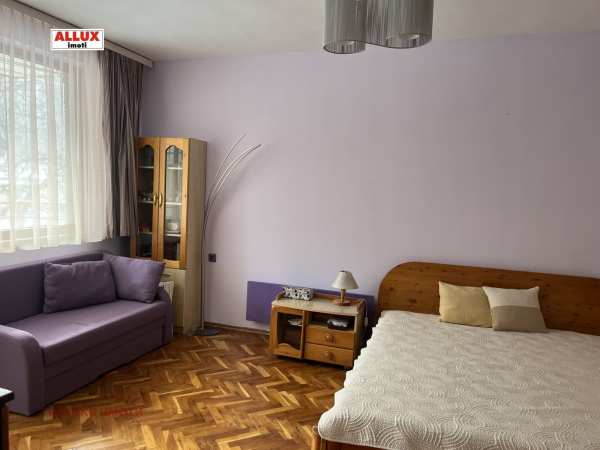 Дава под наем 3-стаен, гр. русе, дружба 1