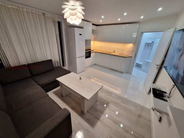 Дава под наем 3-стаен, гр. шумен, болницата