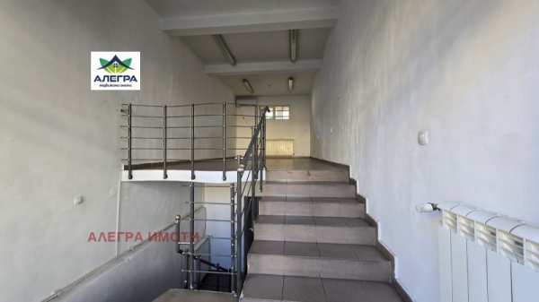 Дава под наем офис, гр. пазарджик, идеален център