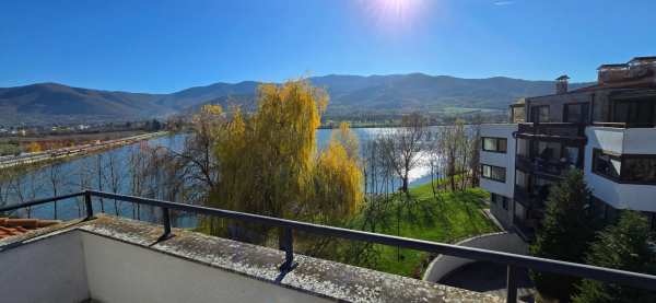 Дава под наем 3-стаен, гр. правец, област софия област