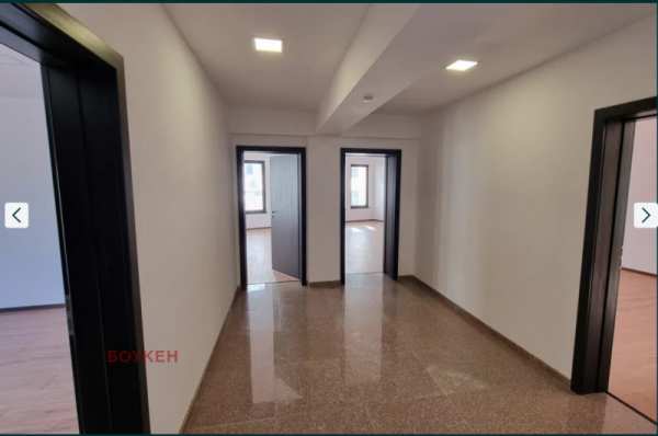 Дава под наем офис, гр. добрич, център