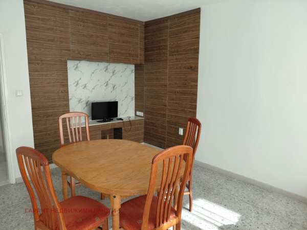 Дава под наем 3-стаен, гр. габрово, център