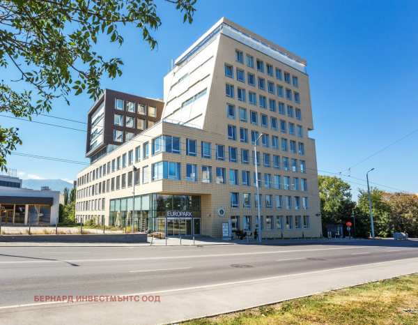 Дава под наем офис, гр. софия, младост 1