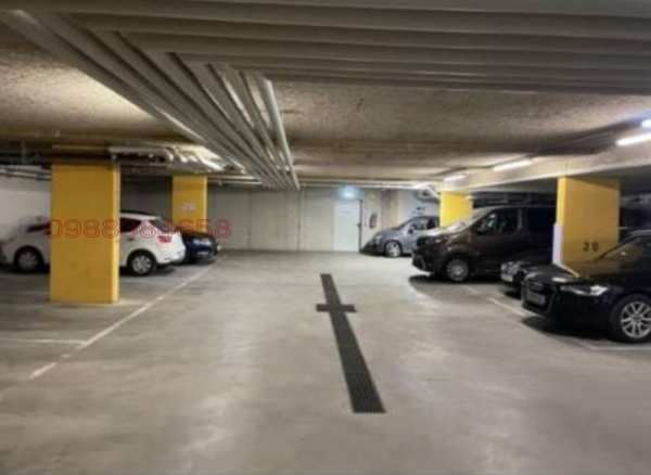 Дава под наем гараж, паркомясто, гр. пазарджик, идеален център