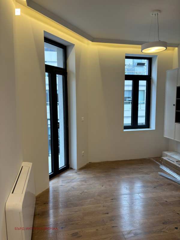 Дава под наем офис, гр. софия, център