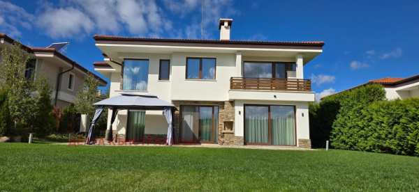 Дава под наем къща, с. кладница, област перник