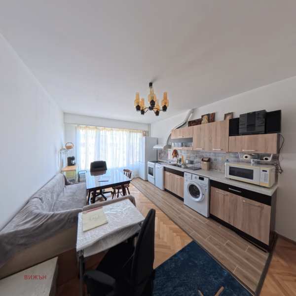 Дава под наем 1-стаен, гр. перник, изток