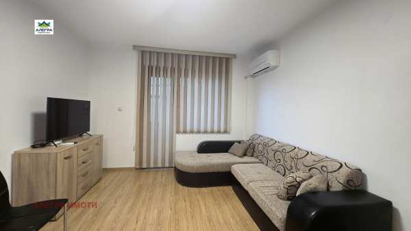 Дава под наем 3-стаен, гр. пазарджик, устрем