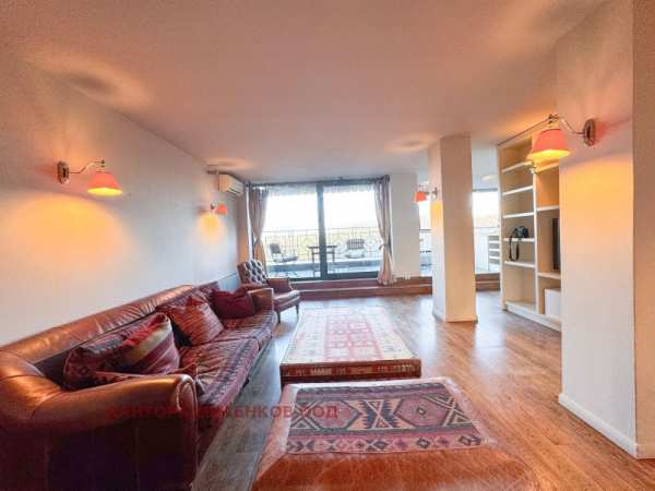 Дава под наем  многостаен град София, Лозенец
      180 кв.м