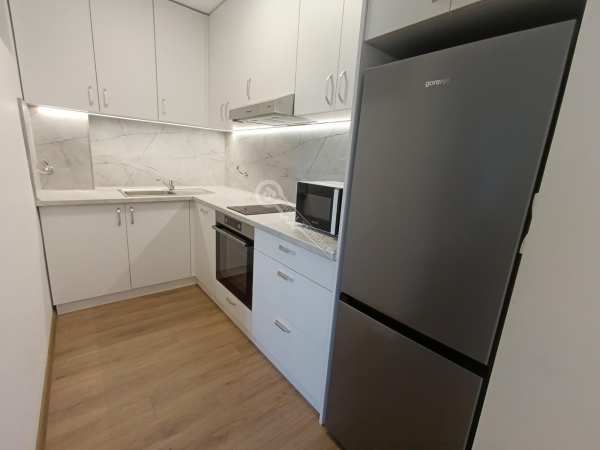 Дава под наем 2-стаен, гр. велико търново, център