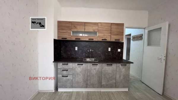 Дава под наем 1-стаен, гр. пазарджик, устрем