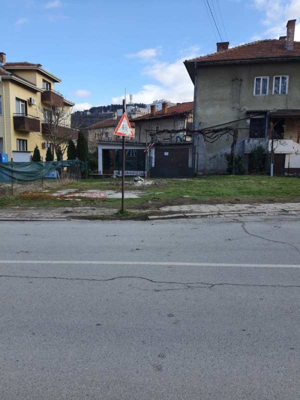 Дава под наем гараж, паркомясто, гр. кюстендил, осогово