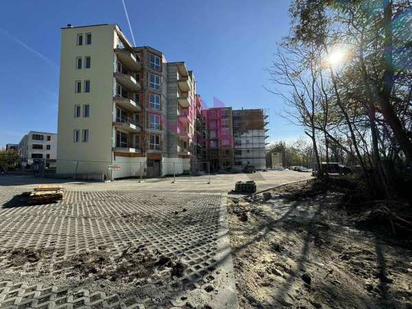 Дава под наем бизнес имот, гр. варна, младост 1