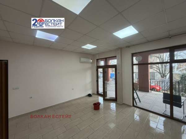 Дава под наем бизнес имот, гр. велико търново, център