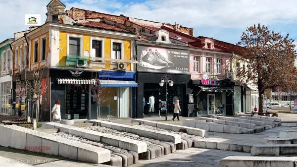 Дава под наем магазин, гр. пазарджик, идеален център