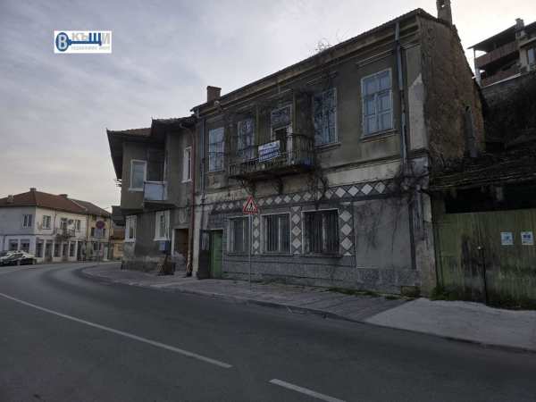 Продава къща, гр. велико търново, стара част