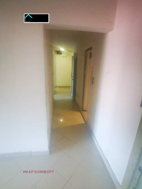 Продава  многостаен град Русе, Родина 1
      112 кв.м