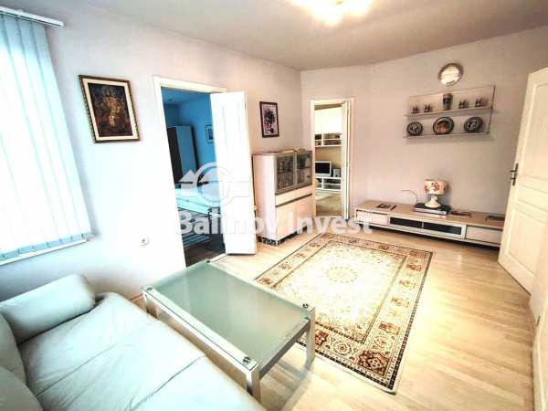 Продава 4-стаен, гр. варна, винс-червен площад