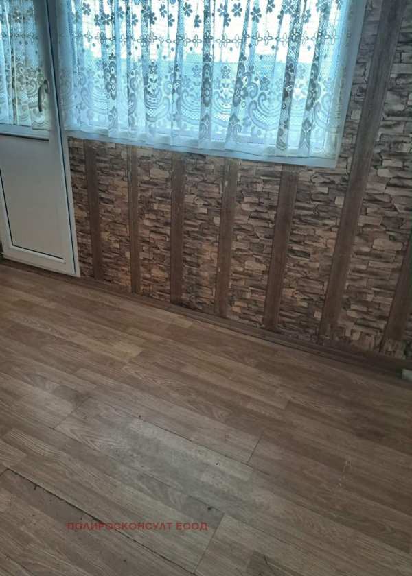 Продава  1-стаен град Видин, Вида 1
      40 кв.м