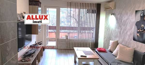 Продава  4-стаен град Русе, Чародейка - Юг
      100 кв.м