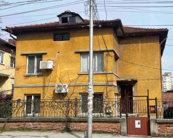 Продава етаж от къща, гр. хасково, куба
