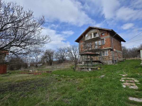 Продава къща, с. велковци, област перник