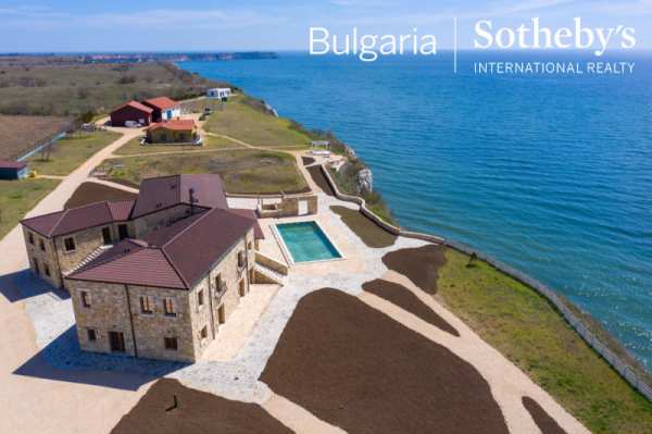 Продава хотел, с. българево, област добрич