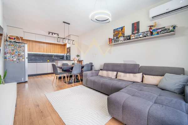 Продава 2-стаен, гр. варна, к.к. св.св. константин и елена