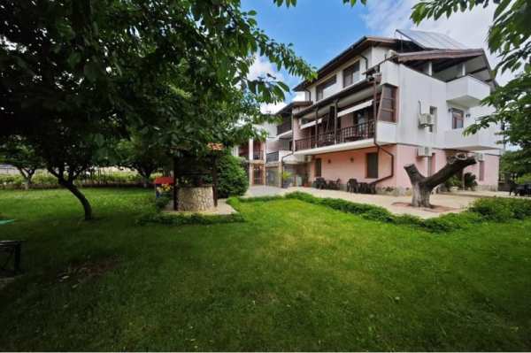 Продава хотел, гр. каварна, област добрич
