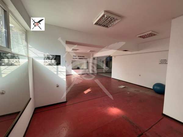Продава  офис гр. Айтос, област Бургас
      230 кв.м